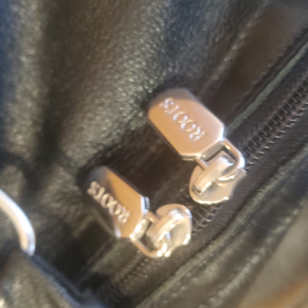 Vintage Roots Canadians Retro Duffel Pebbled Leather Travel Gym Weekender Bag - Picture 6 of 13